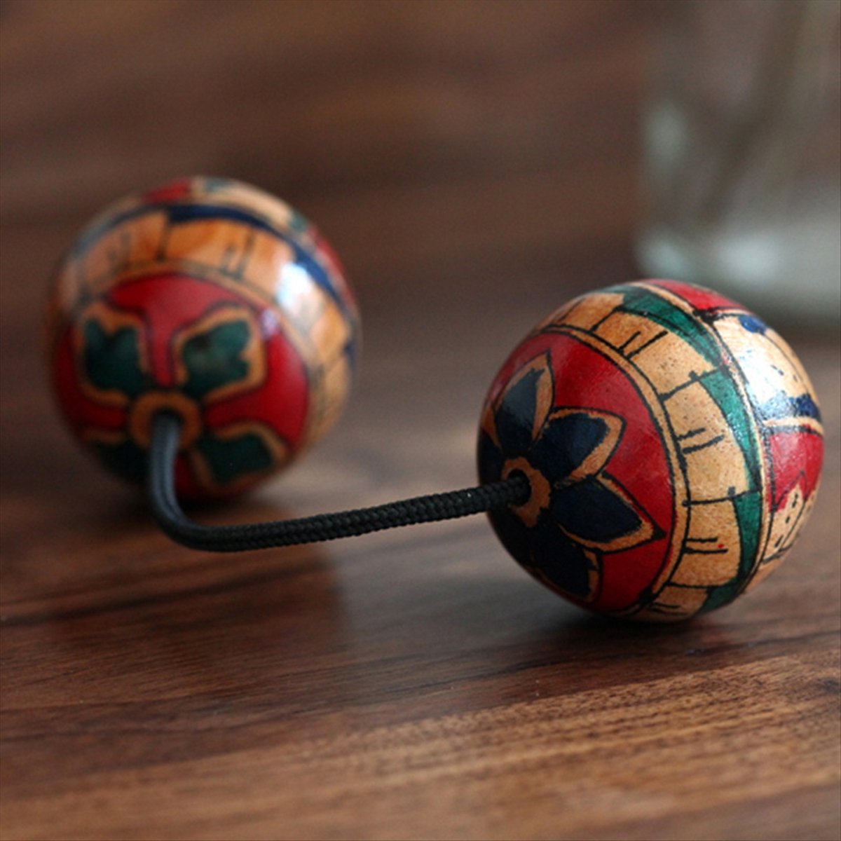 【HOT!TURE】Hand Drawn Maracas M - đánh giá và giá A Musical Instrument You Shake